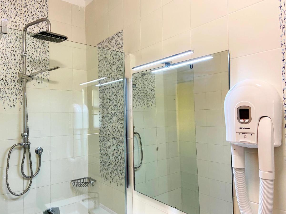 Aparthotel Il Borgo Finale Ligure Exterior foto