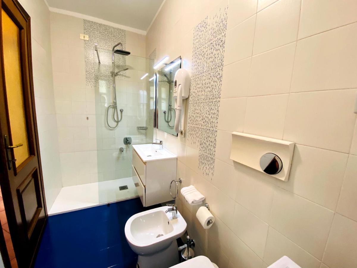 Aparthotel Il Borgo Finale Ligure Exterior foto